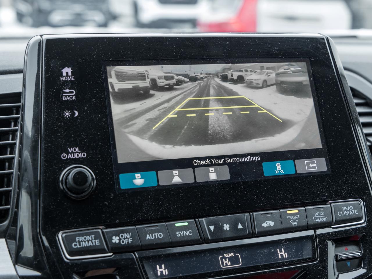 2022 Honda Odyssey Touring Auto Photo