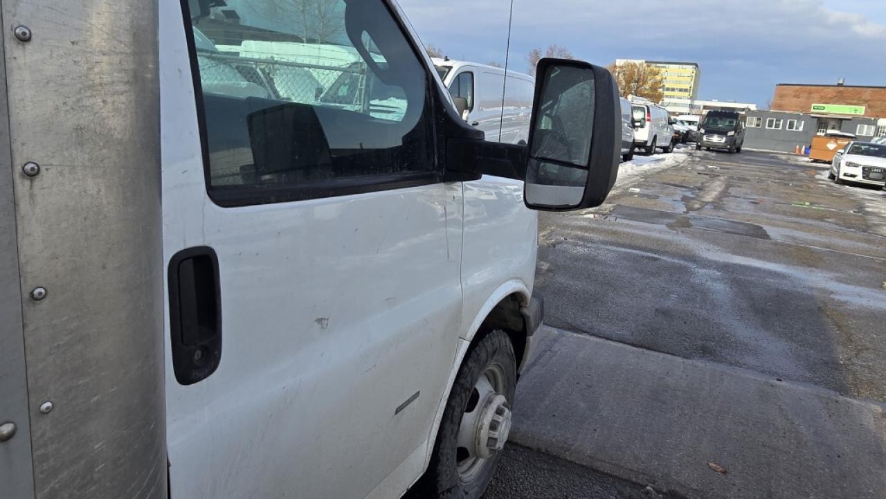 2019 Chevrolet Express G3500 - 16Ft x 84 Tall Box - Ramp - V8 Gasoline Photo