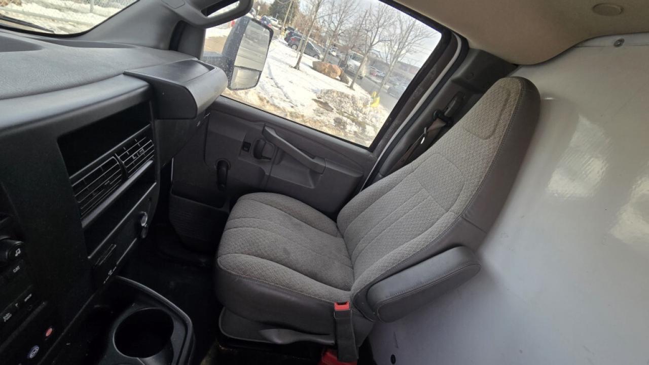 2019 Chevrolet Express G3500 - 16Ft x 84 Tall Box - Ramp - V8 Gasoline Photo