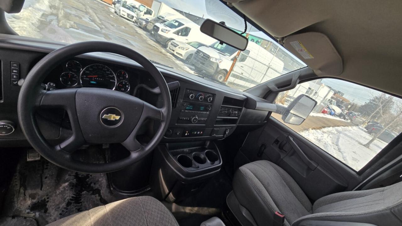 2019 Chevrolet Express G3500 - 16Ft x 84 Tall Box - Ramp - V8 Gasoline Photo