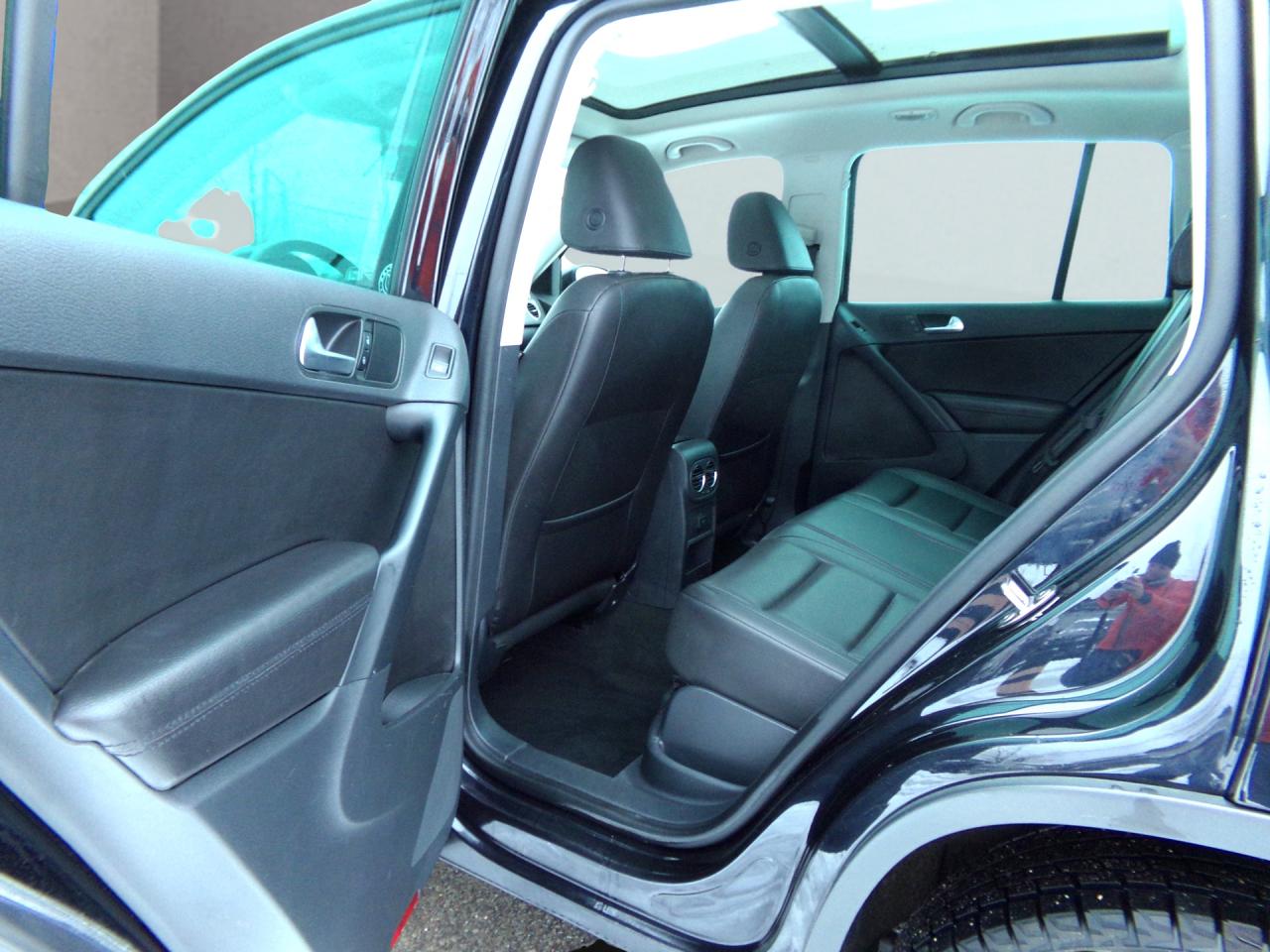 2017 Volkswagen Tiguan Wolfsburg Edition Leather Sunroof Photo