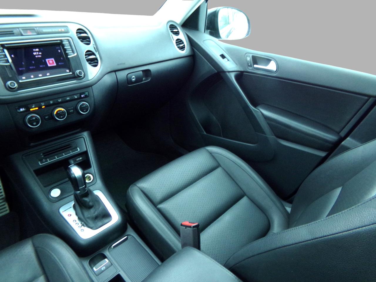 2017 Volkswagen Tiguan Wolfsburg Edition Leather Sunroof Photo