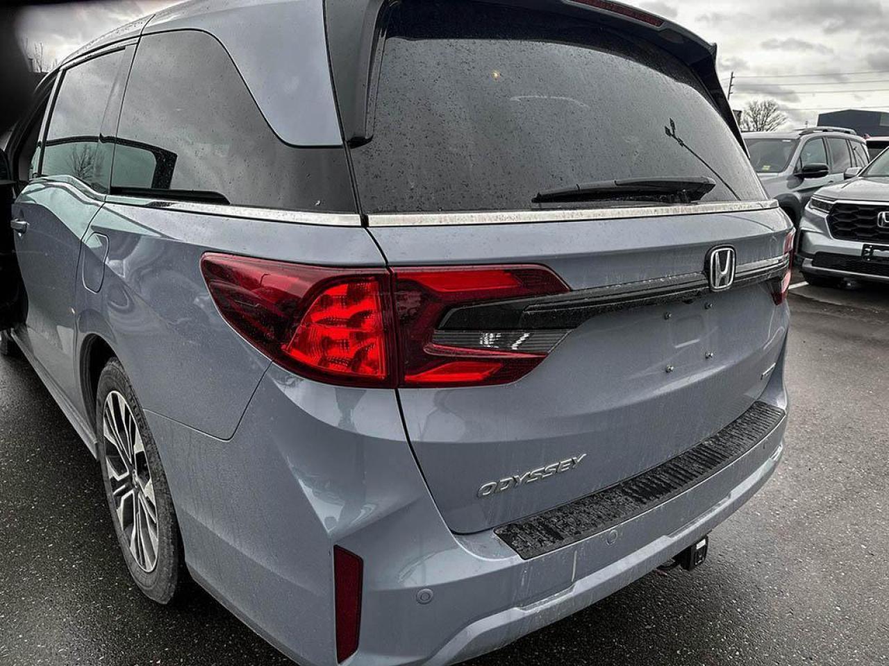 2025 Honda Odyssey Touring Photo