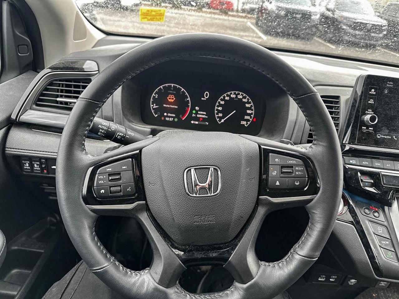 2025 Honda Odyssey Touring Photo