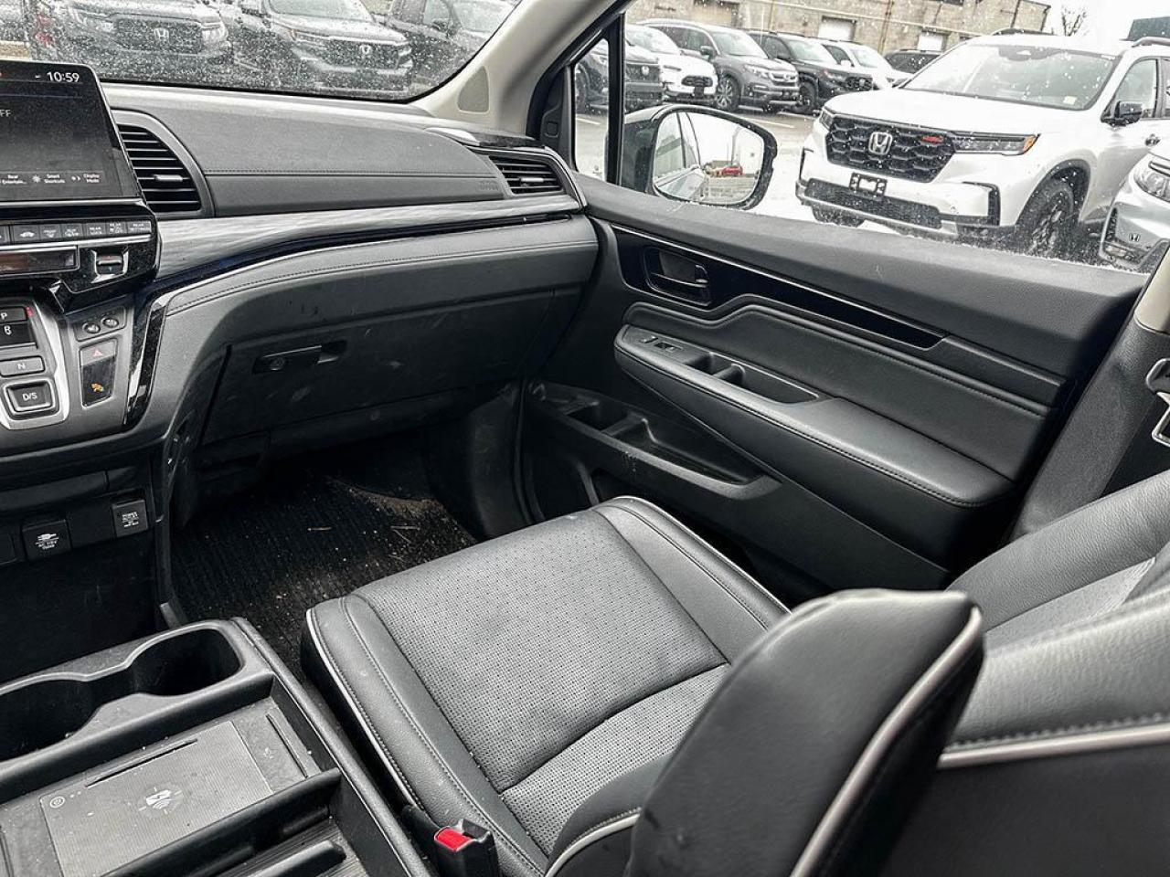 2025 Honda Odyssey Touring Photo