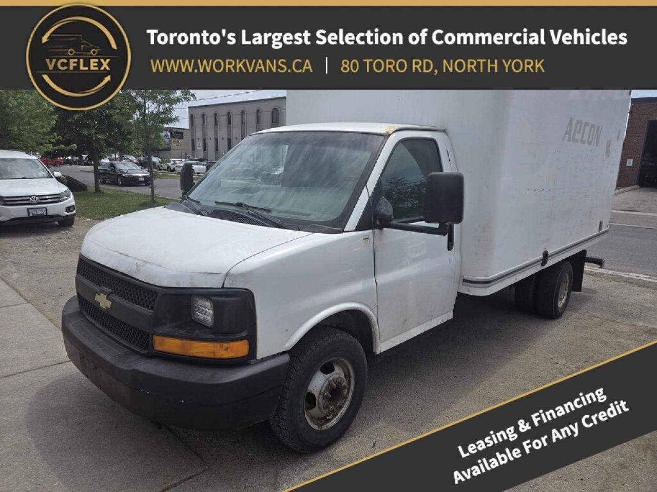 2013 GMC Savana Van G3500 14Ft Box V8 Gasoline Photo