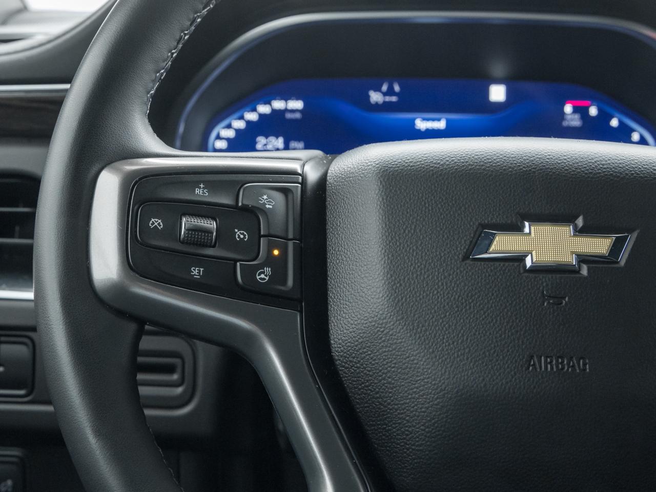 2023 Chevrolet Suburban 4WD 4dr LT Photo