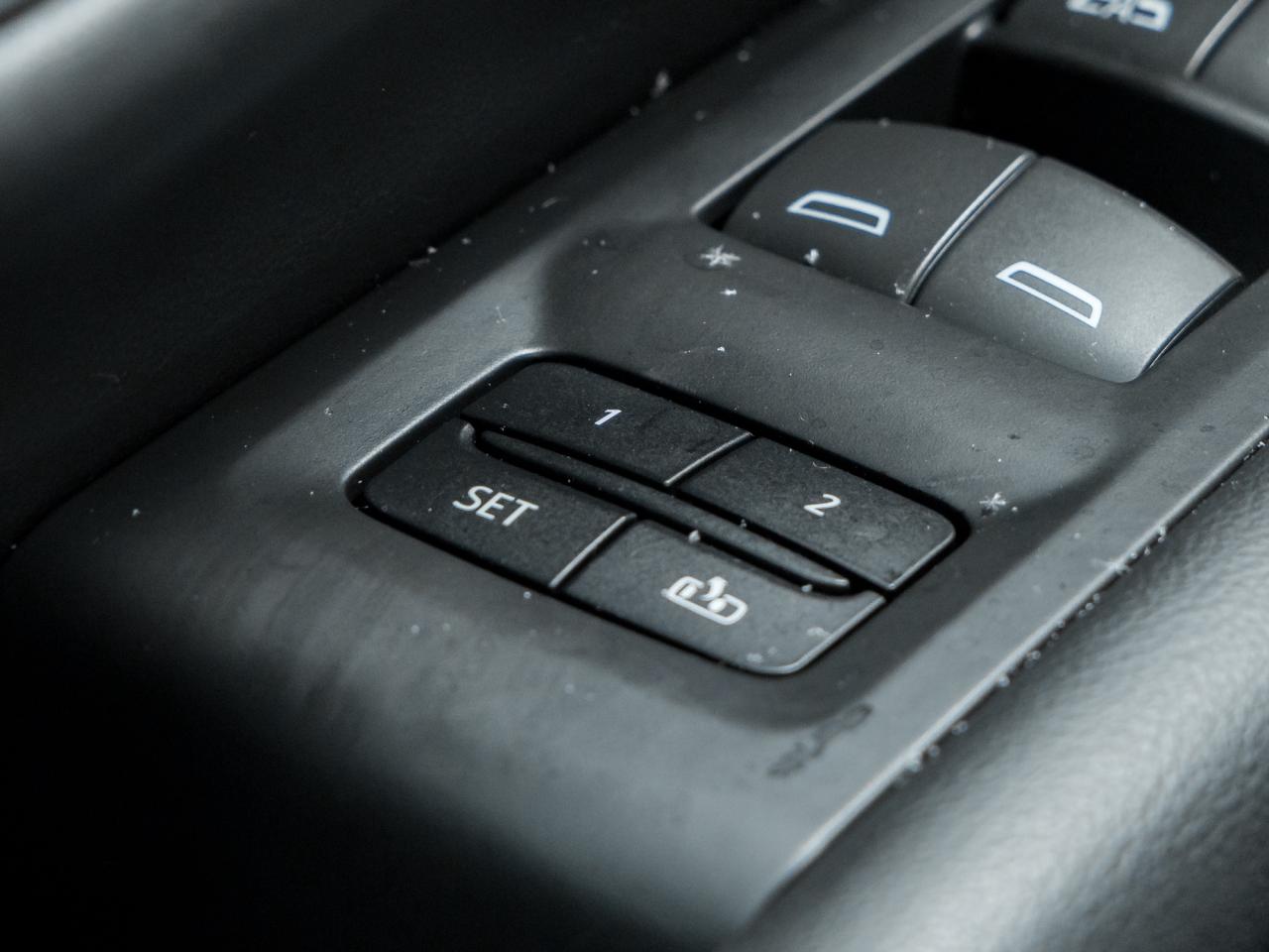 2023 Chevrolet Suburban 4WD 4dr LT Photo