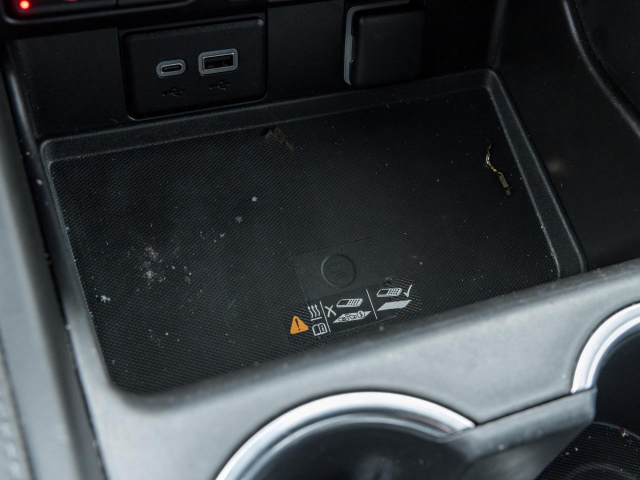 2023 Chevrolet Suburban 4WD 4dr LT Photo