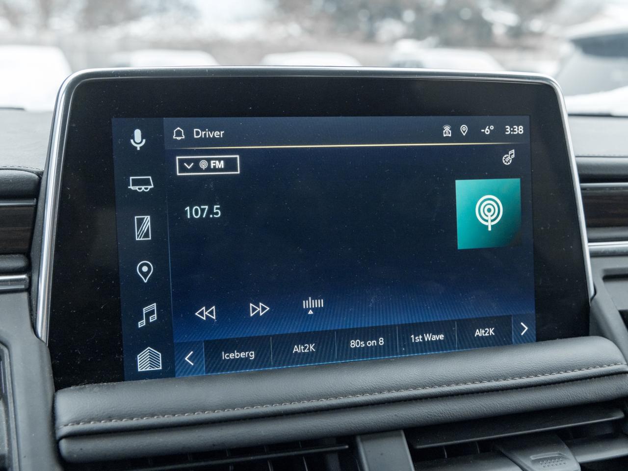 2024 Chevrolet Tahoe 4WD 4dr High Country Photo