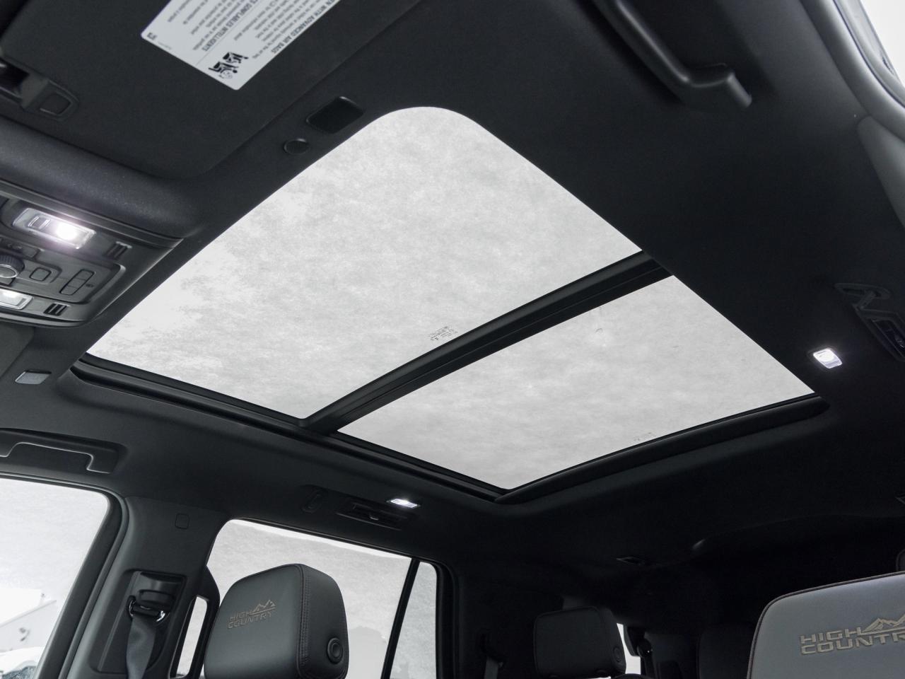 2024 Chevrolet Tahoe 4WD 4dr High Country Photo