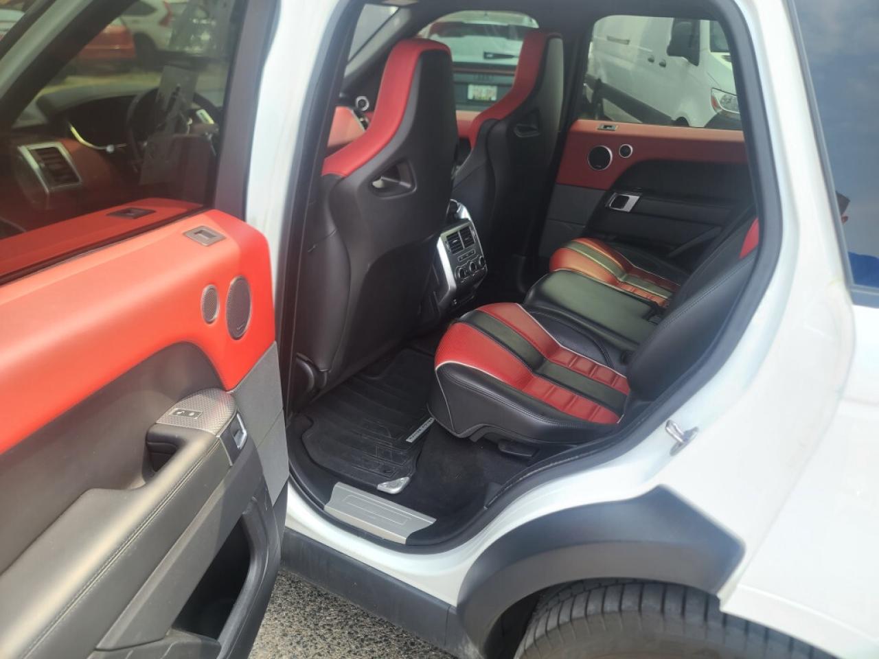 2017 Land Rover Range Rover Sport V8 Supercharged SVR Photo