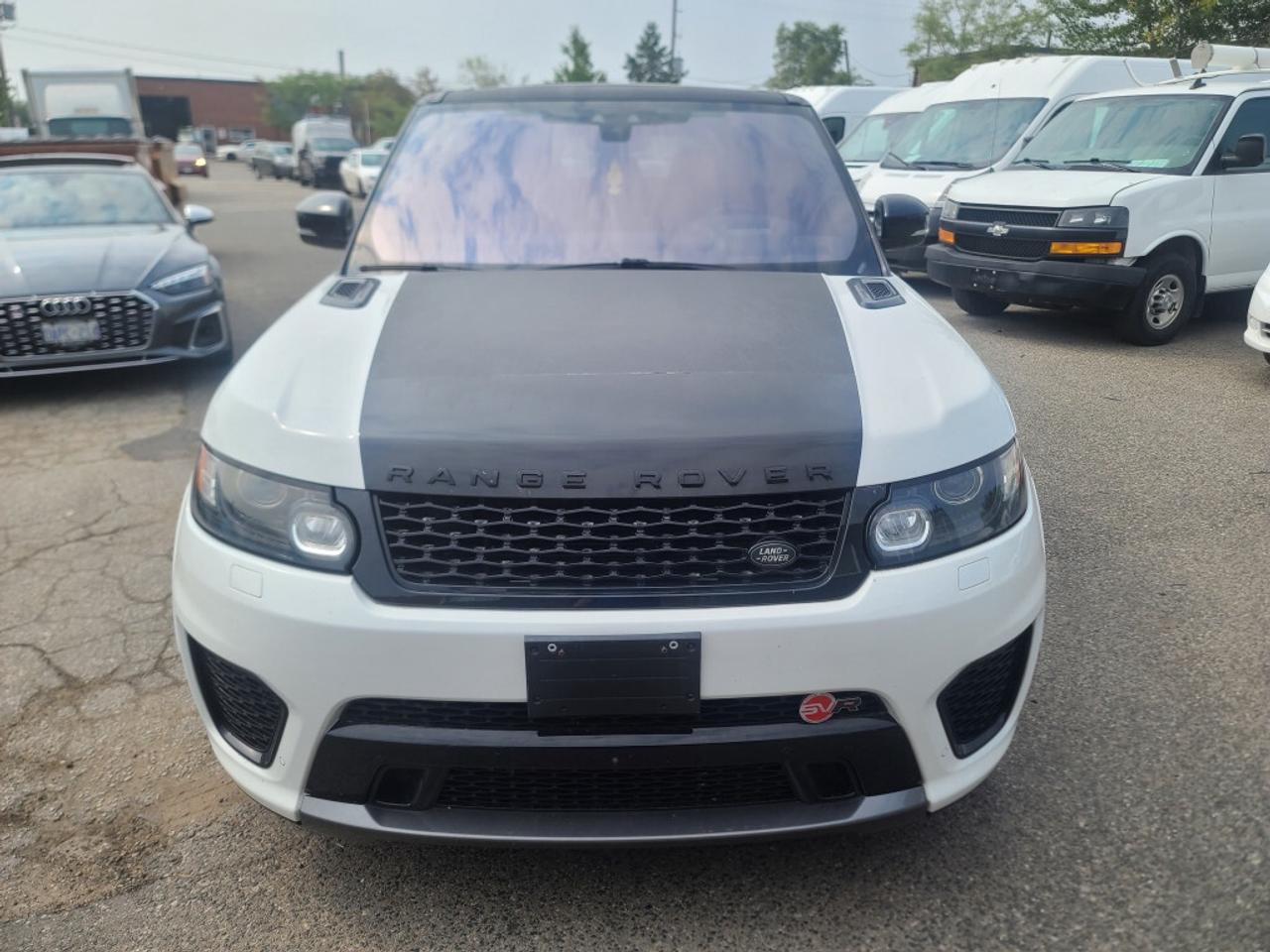 2017 Land Rover Range Rover Sport V8 Supercharged SVR Photo