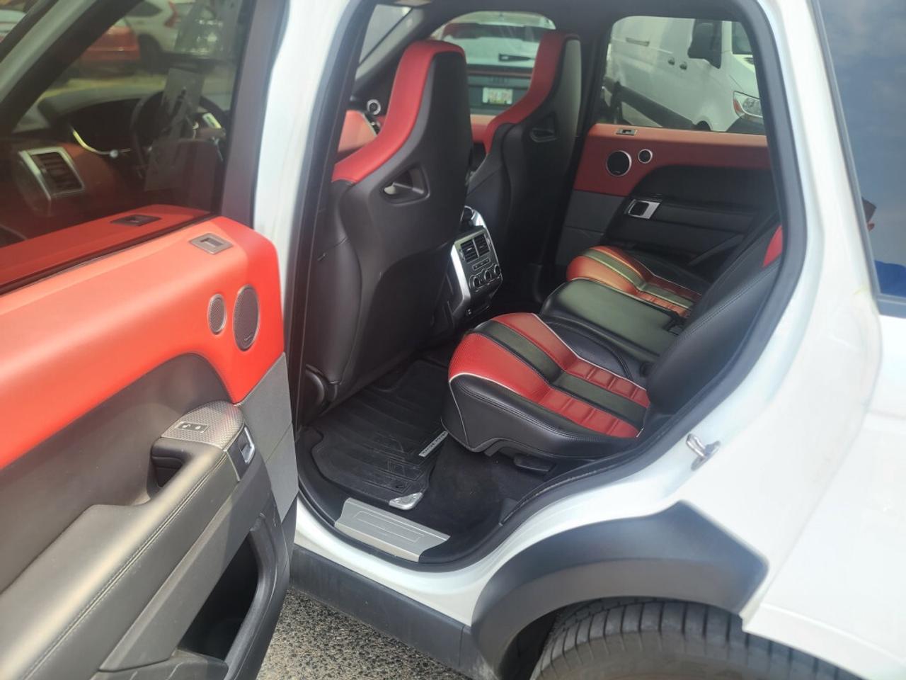 2017 Land Rover Range Rover Sport V8 Supercharged SVR Photo