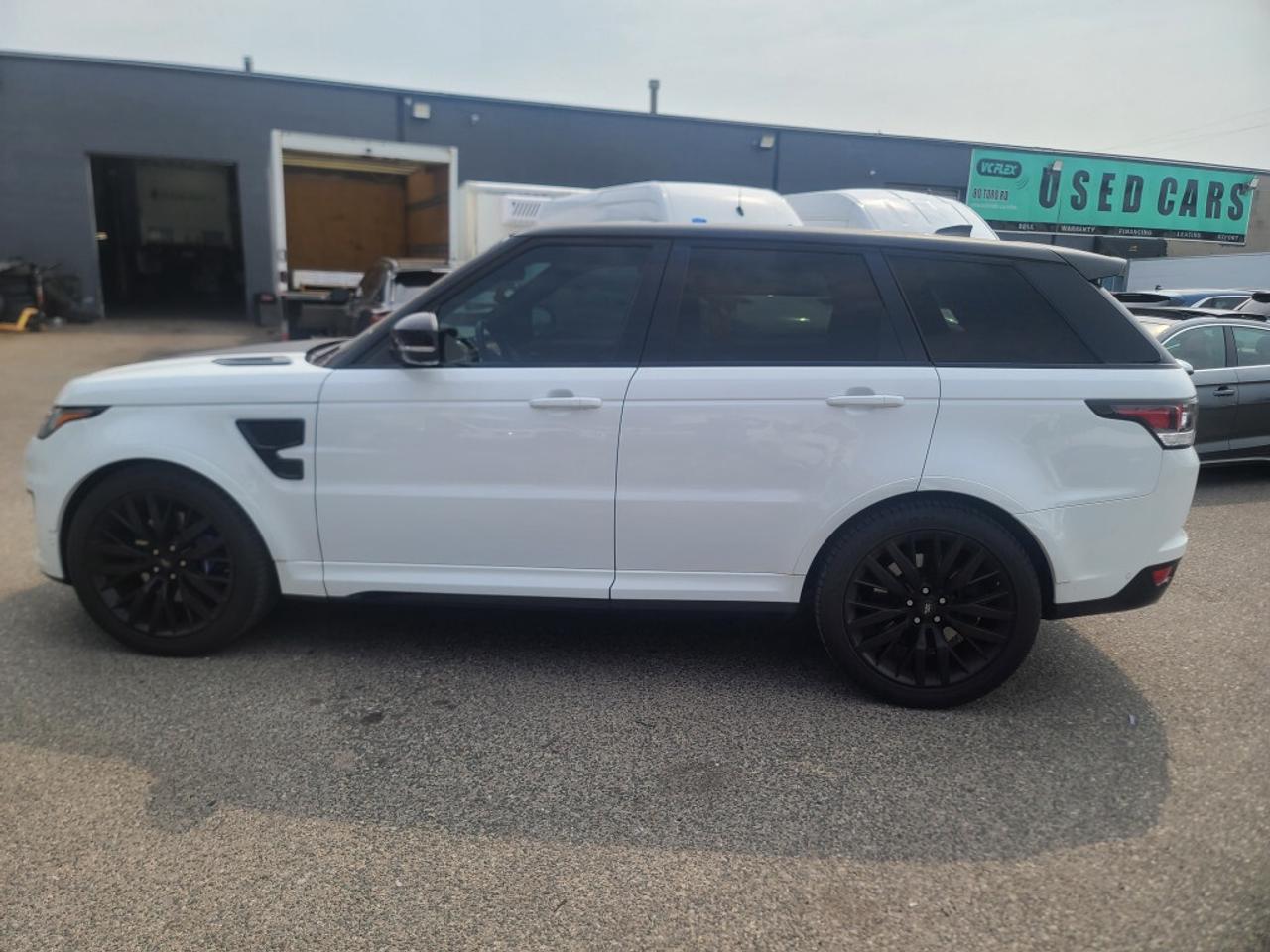 2017 Land Rover Range Rover Sport V8 Supercharged SVR Photo