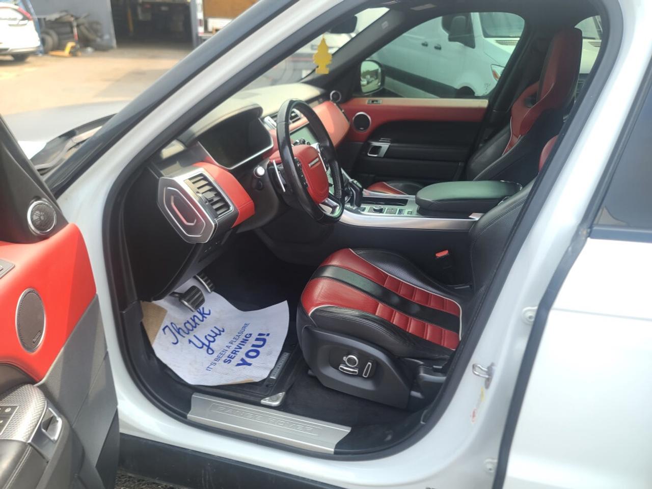 2017 Land Rover Range Rover Sport V8 Supercharged SVR Photo