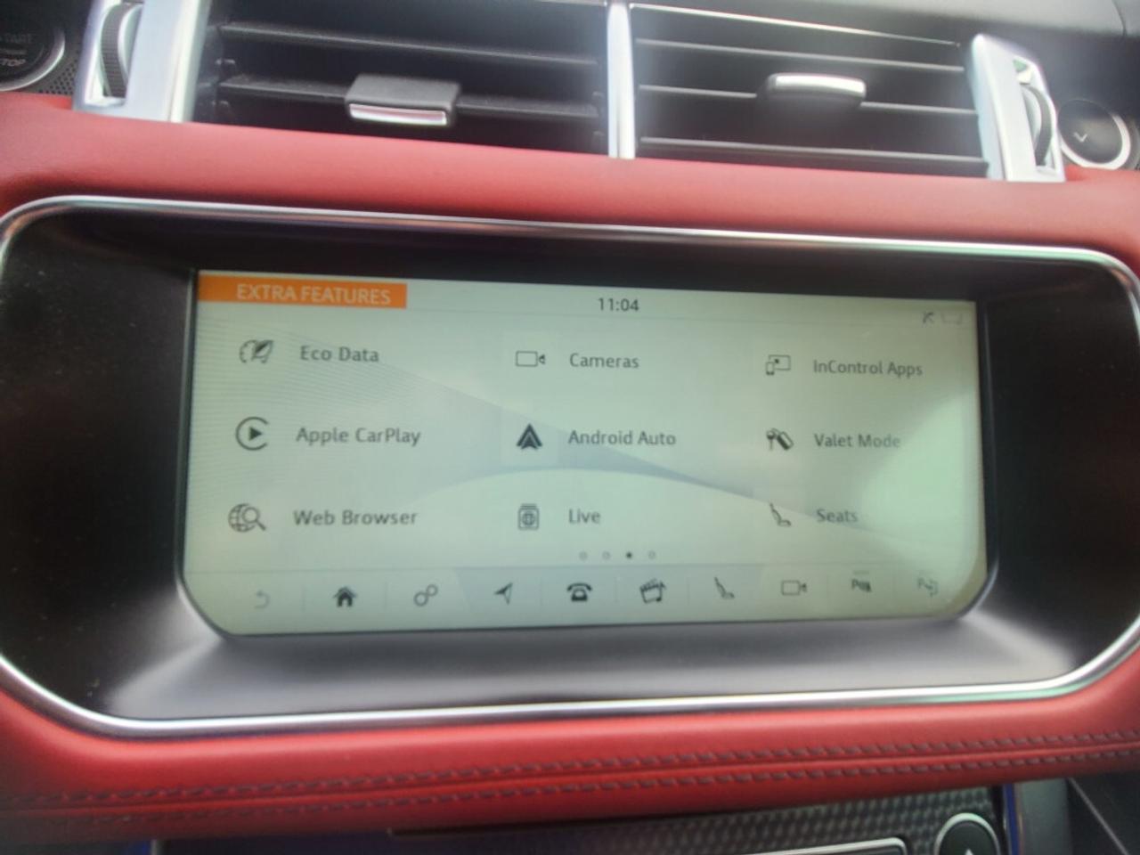 2017 Land Rover Range Rover Sport V8 Supercharged SVR Photo