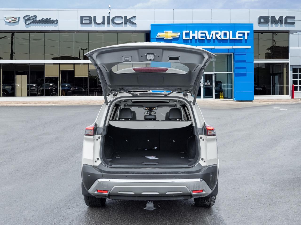 2023 Nissan Rogue AWD Platinum Photo