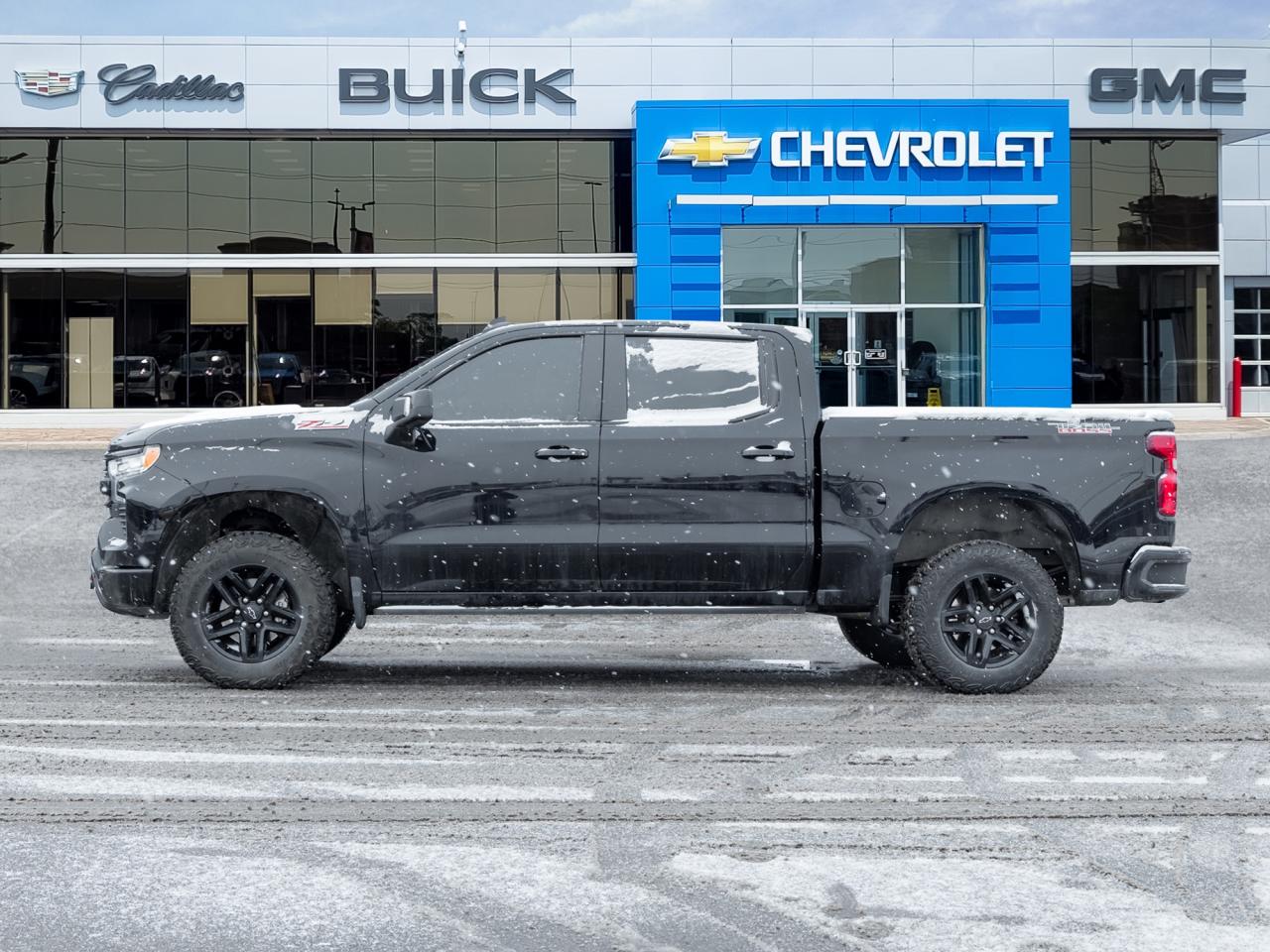 2024 Chevrolet Silverado 1500 4WD Crew Cab 147  LT Trail Boss Photo