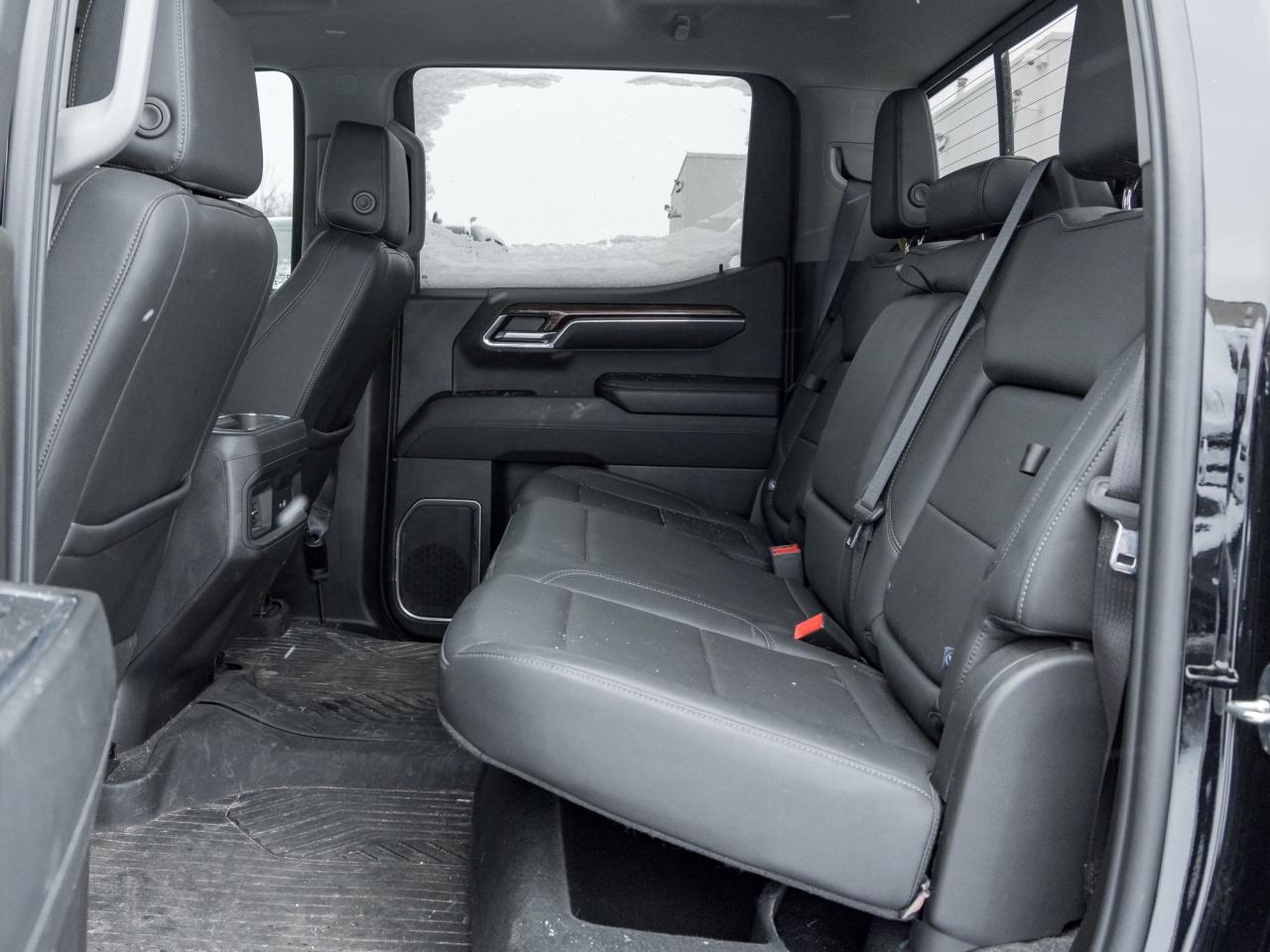 2024 Chevrolet Silverado 1500 4WD Crew Cab 147  LT Trail Boss Photo