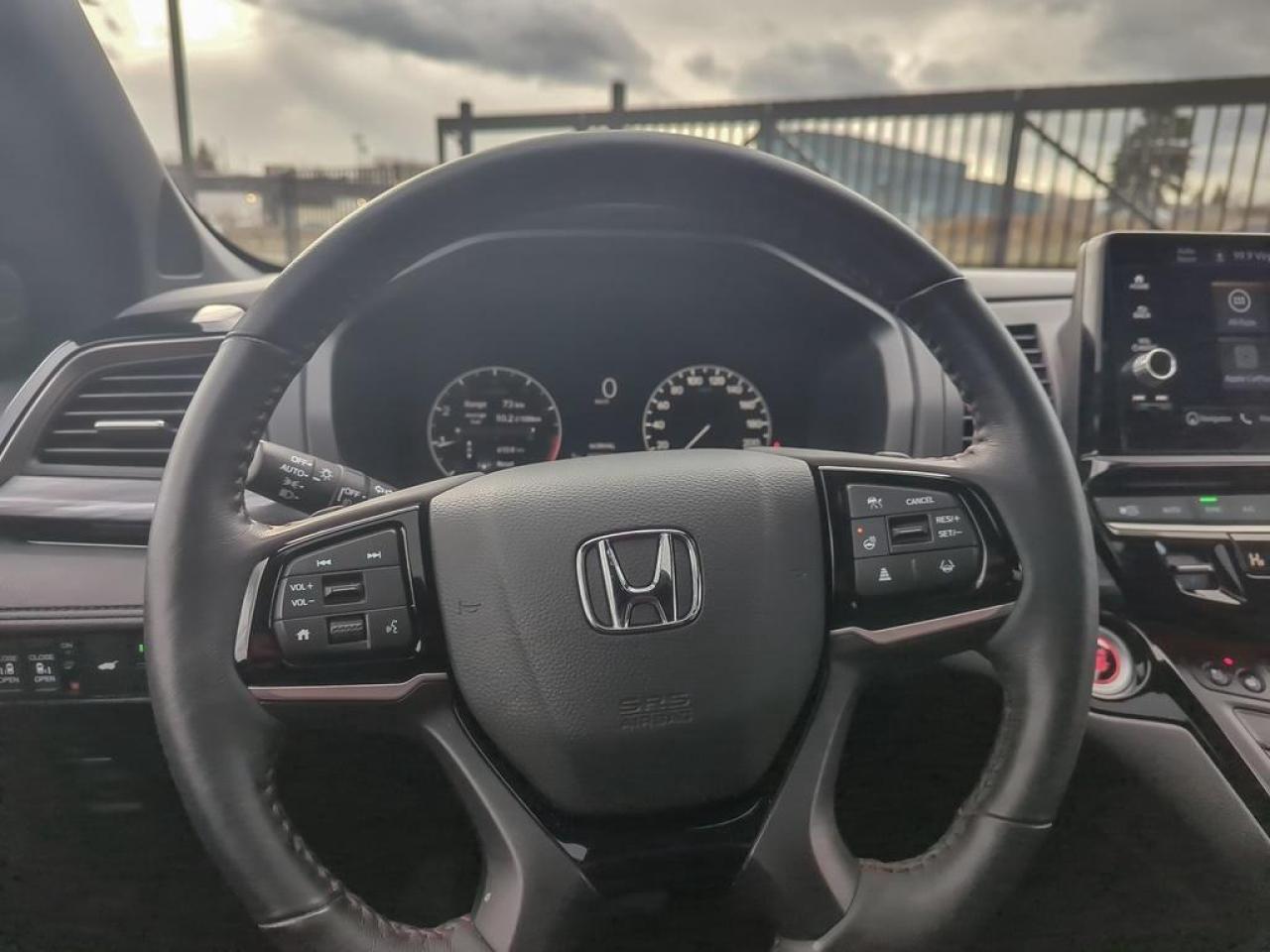 2025 Honda Odyssey Black Edition Photo