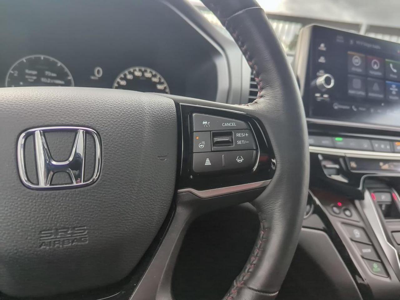 2025 Honda Odyssey Black Edition Photo