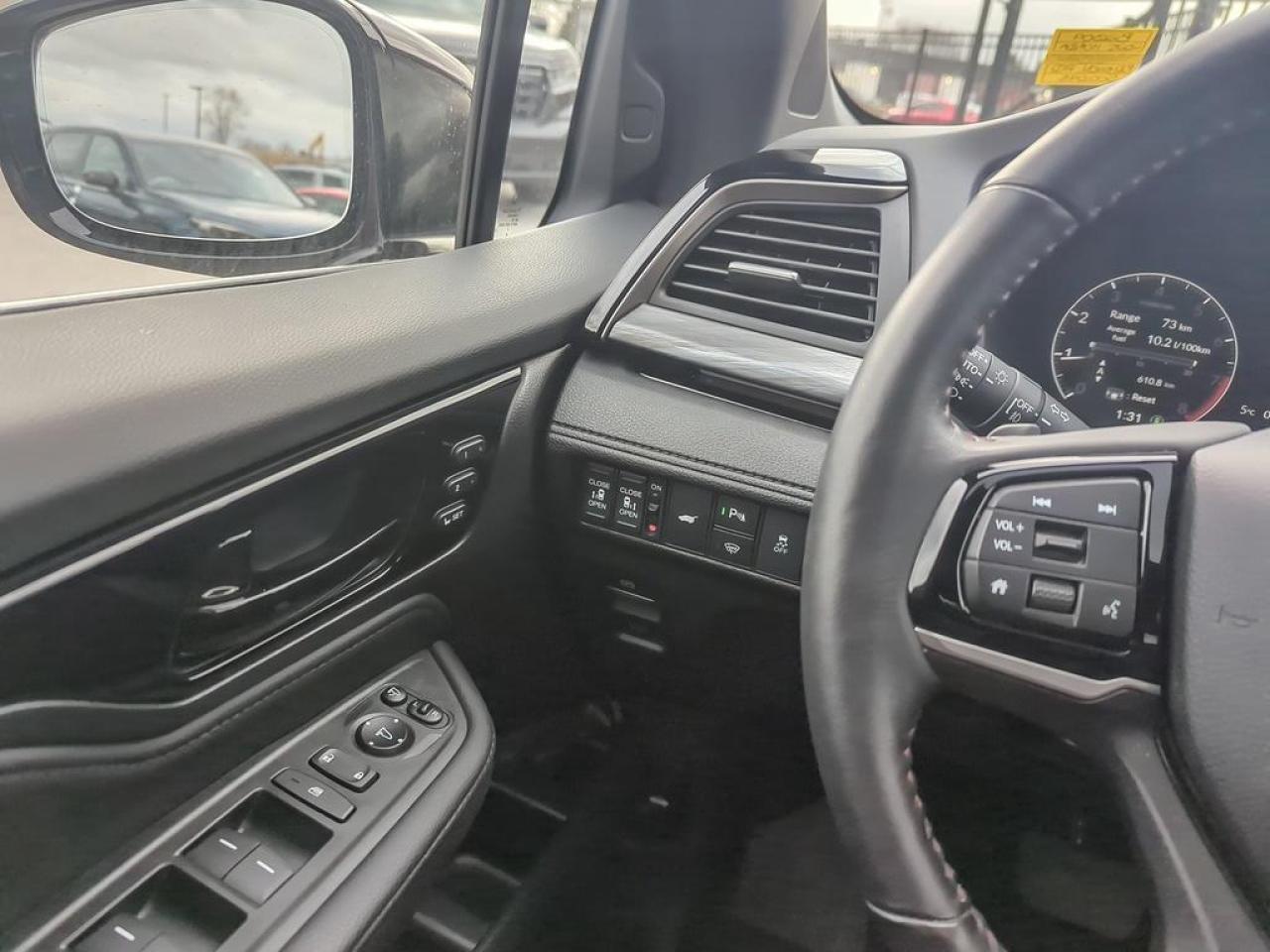 2025 Honda Odyssey Black Edition Photo