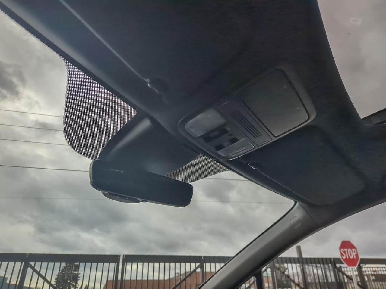 2025 Honda Odyssey Black Edition Photo