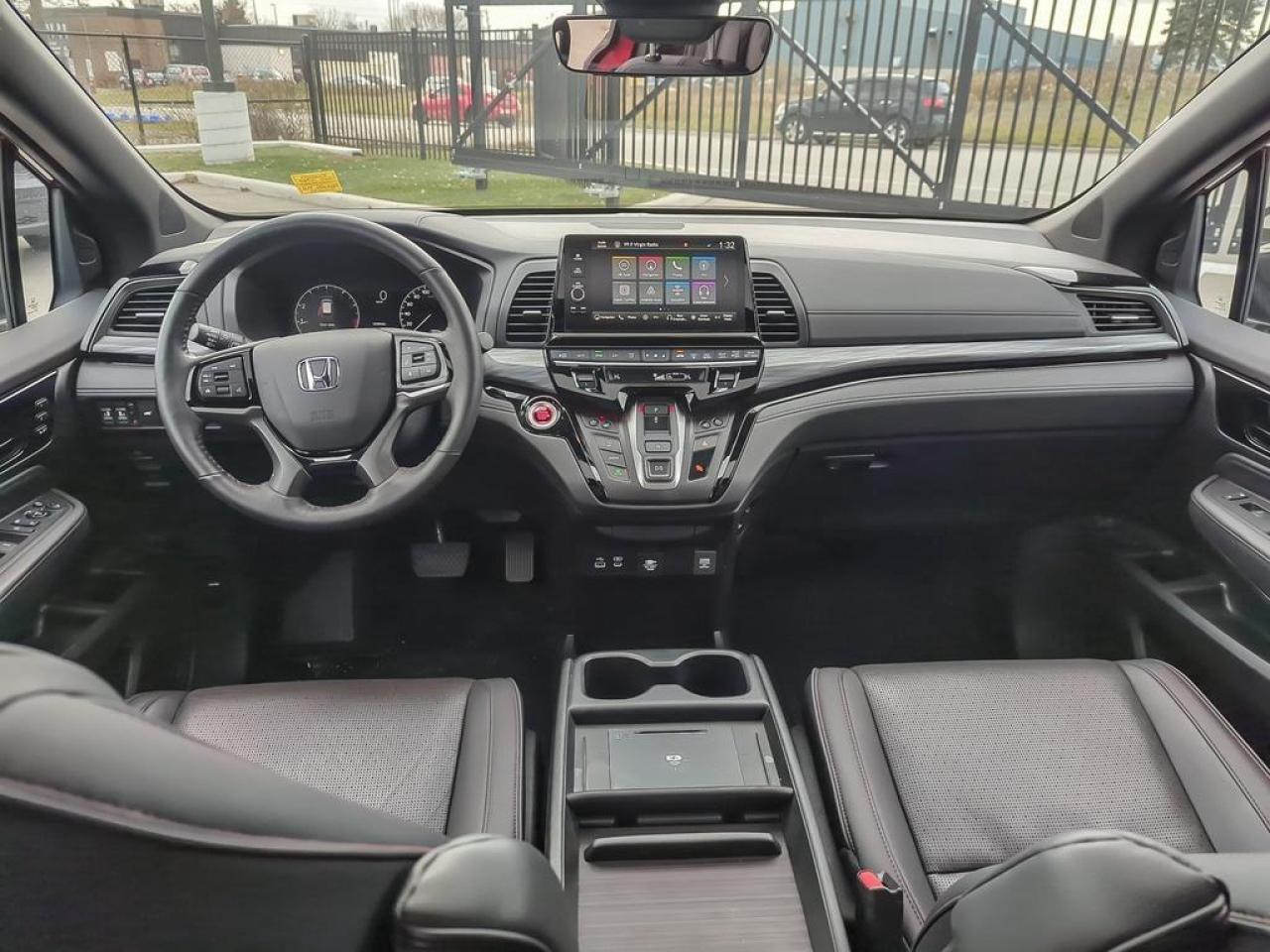 2025 Honda Odyssey Black Edition Photo