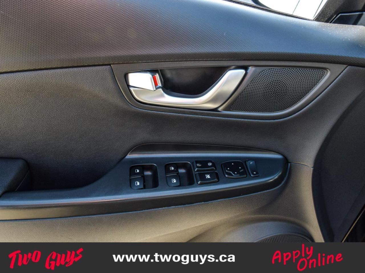 2023 Hyundai KONA 2.0L Preferred AWD   LEATHER   SUNROOF Photo