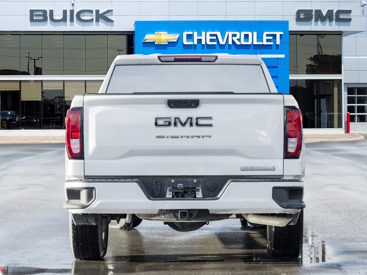 2023 GMC Sierra 1500 4WD Crew Cab 147  Elevation   Black Pkg! Photo