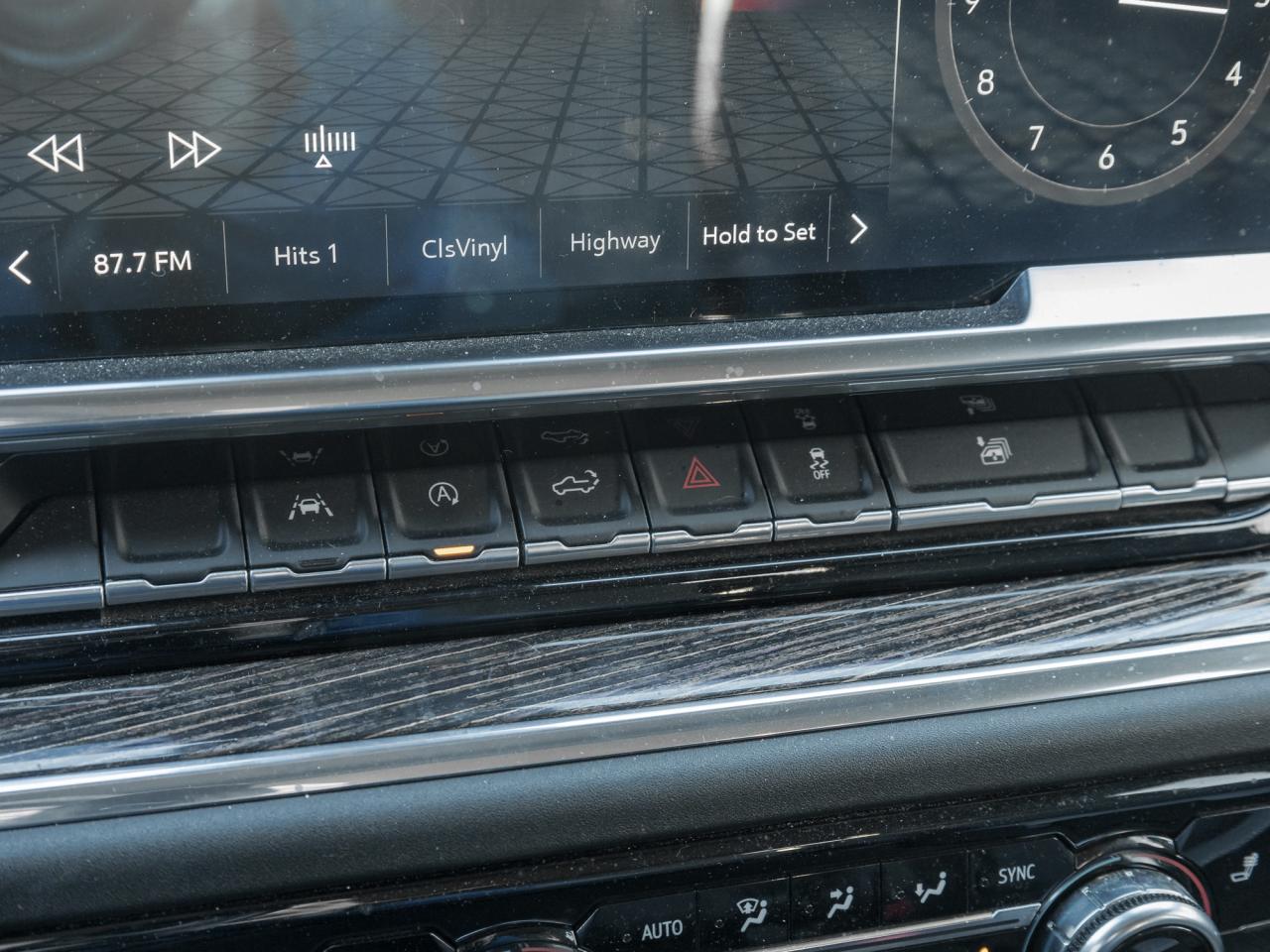 2023 GMC Sierra 1500 4WD Crew Cab 147  Elevation   Black Pkg! Photo