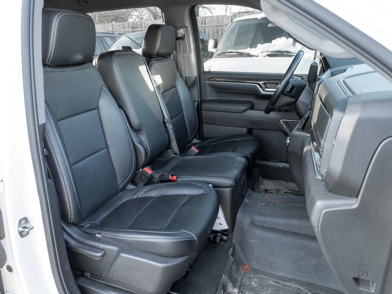 2023 GMC Sierra 1500 4WD Crew Cab 147  Elevation   Black Pkg! Photo