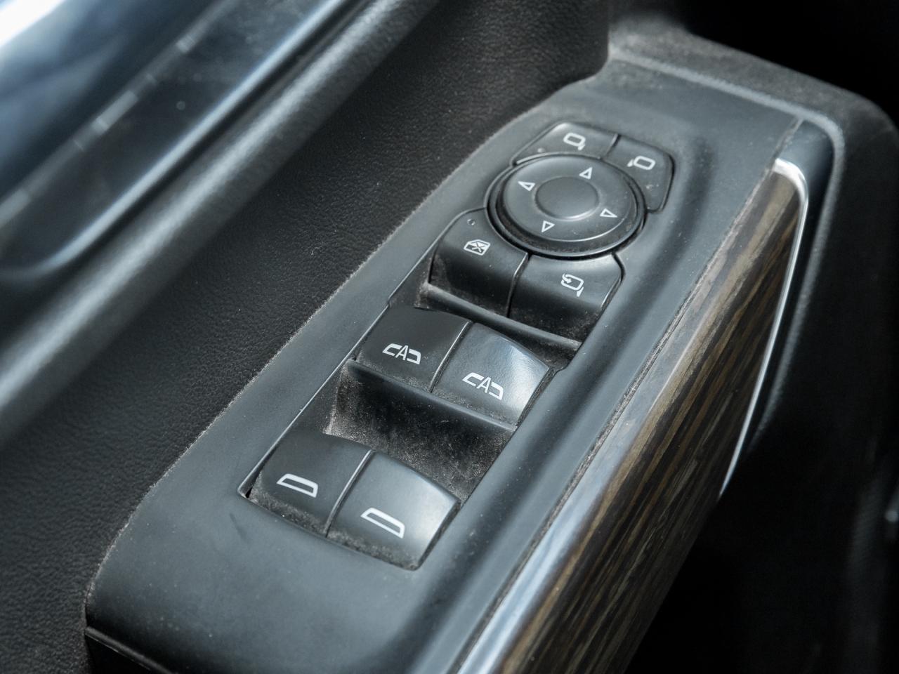 2022 Chevrolet Silverado 1500 LTD 4WD Crew Cab 147  High Country   Loaded! Diesel! Photo