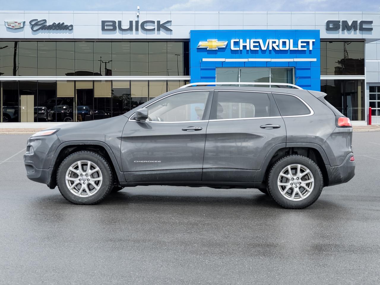 2015 Jeep Cherokee 4WD 4dr North - Certified! Photo2