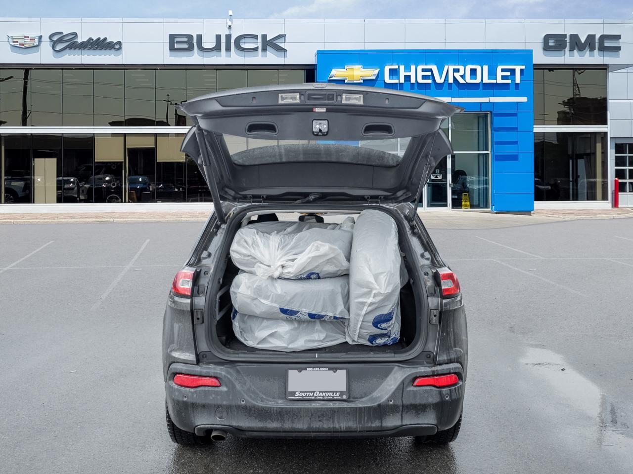 2015 Jeep Cherokee 4WD 4dr North - Certified! Photo