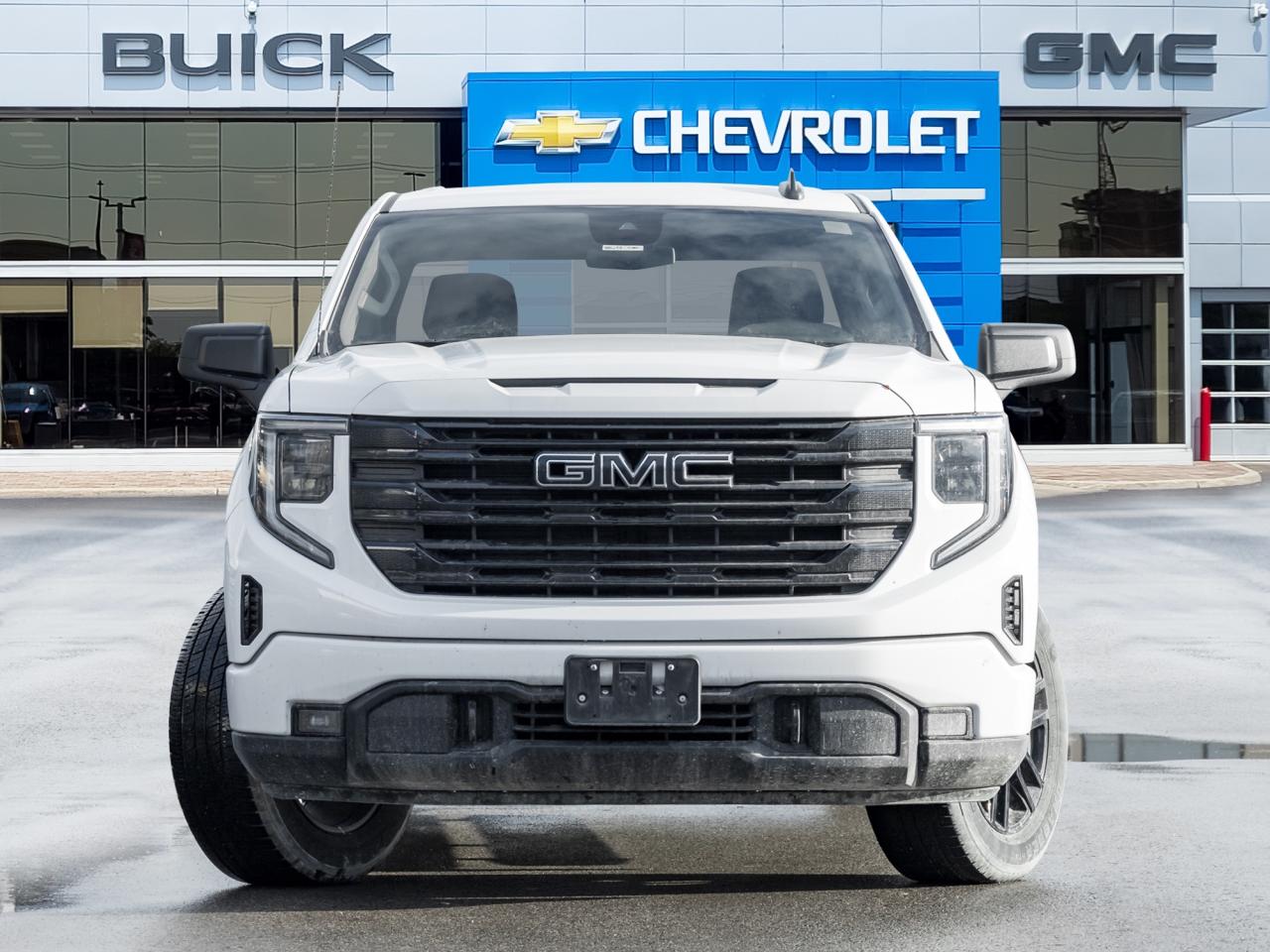 2023 GMC Sierra 1500 4WD Crew Cab 147  Elevation   Black Package Photo