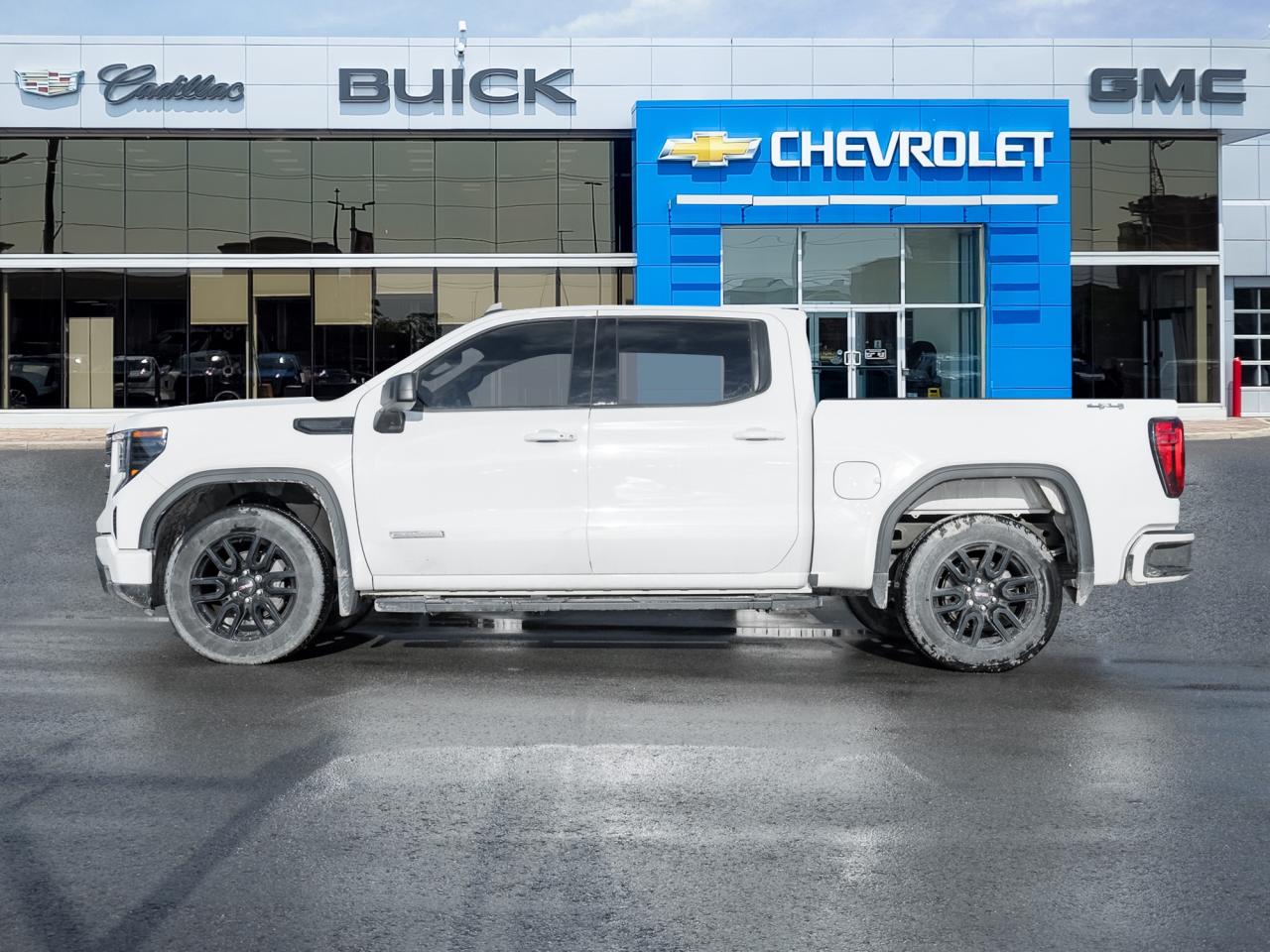2023 GMC Sierra 1500 4WD Crew Cab 147  Elevation   Black Package Photo2