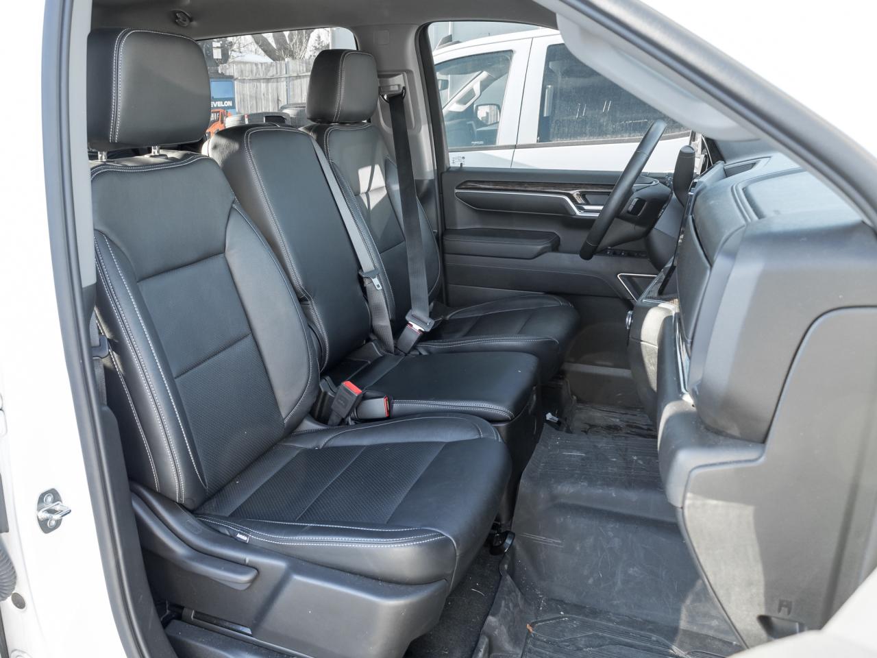 2023 GMC Sierra 1500 4WD Crew Cab 147  Elevation   Black Package Photo