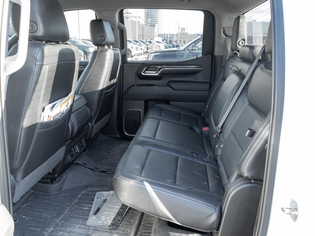 2023 GMC Sierra 1500 4WD Crew Cab 147  Elevation   Black Package Photo