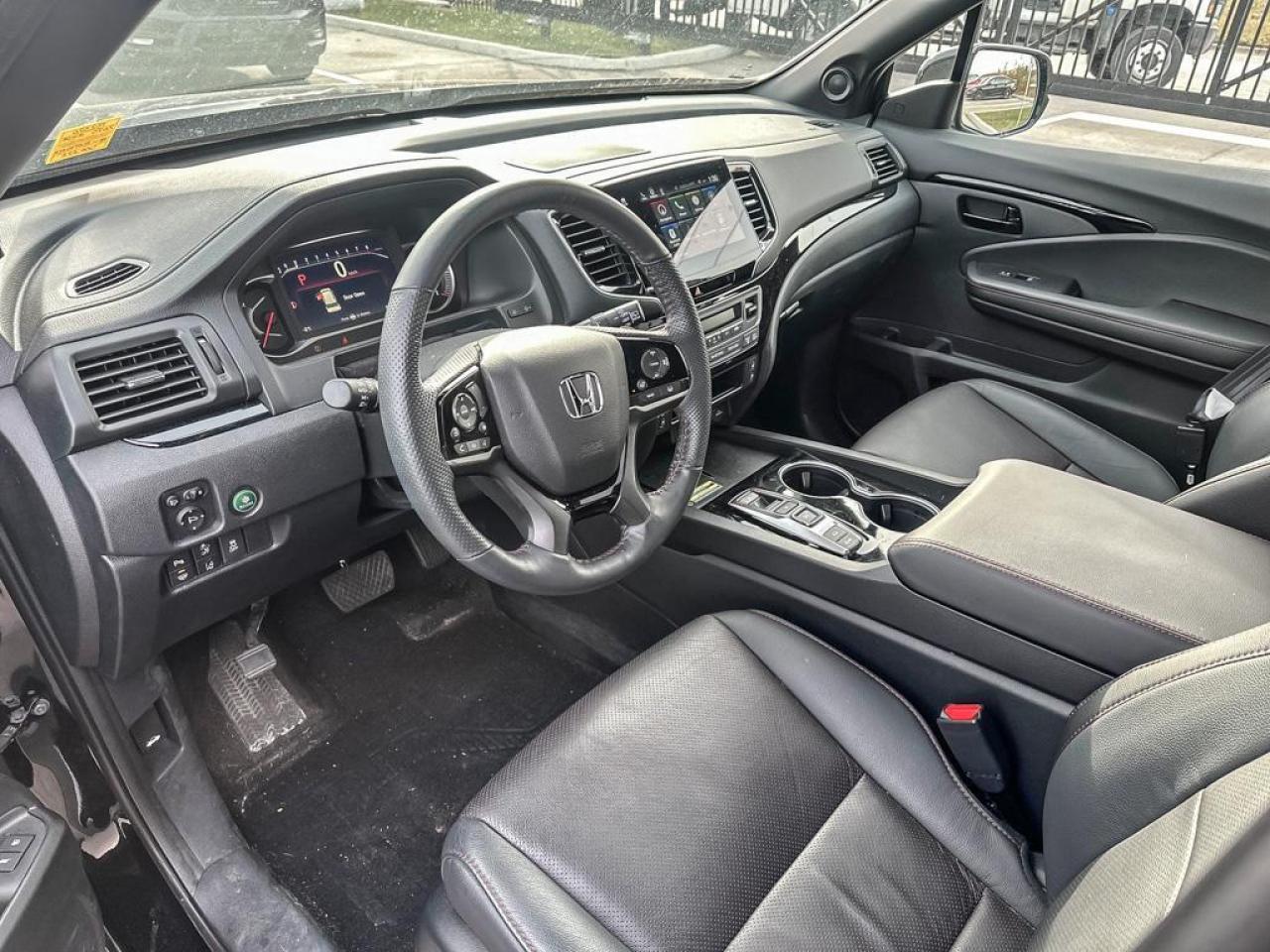 2025 Honda Passport Black Edition Photo