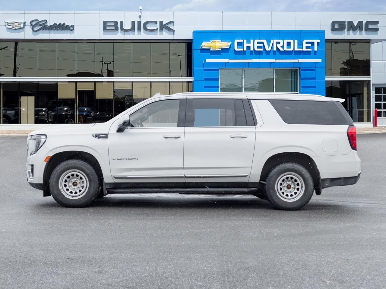 2021 GMC Yukon XL 4WD 4dr SLT Photo2