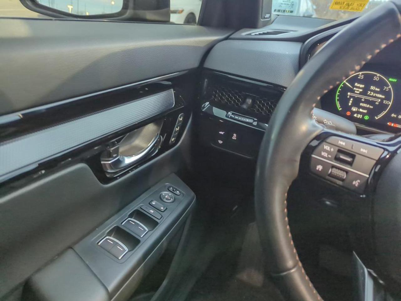 2024 Honda CR-V Hybrid Touring Photo