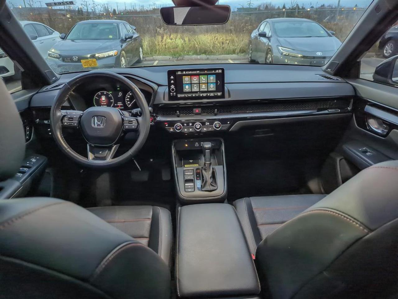 2024 Honda CR-V Hybrid Touring Photo