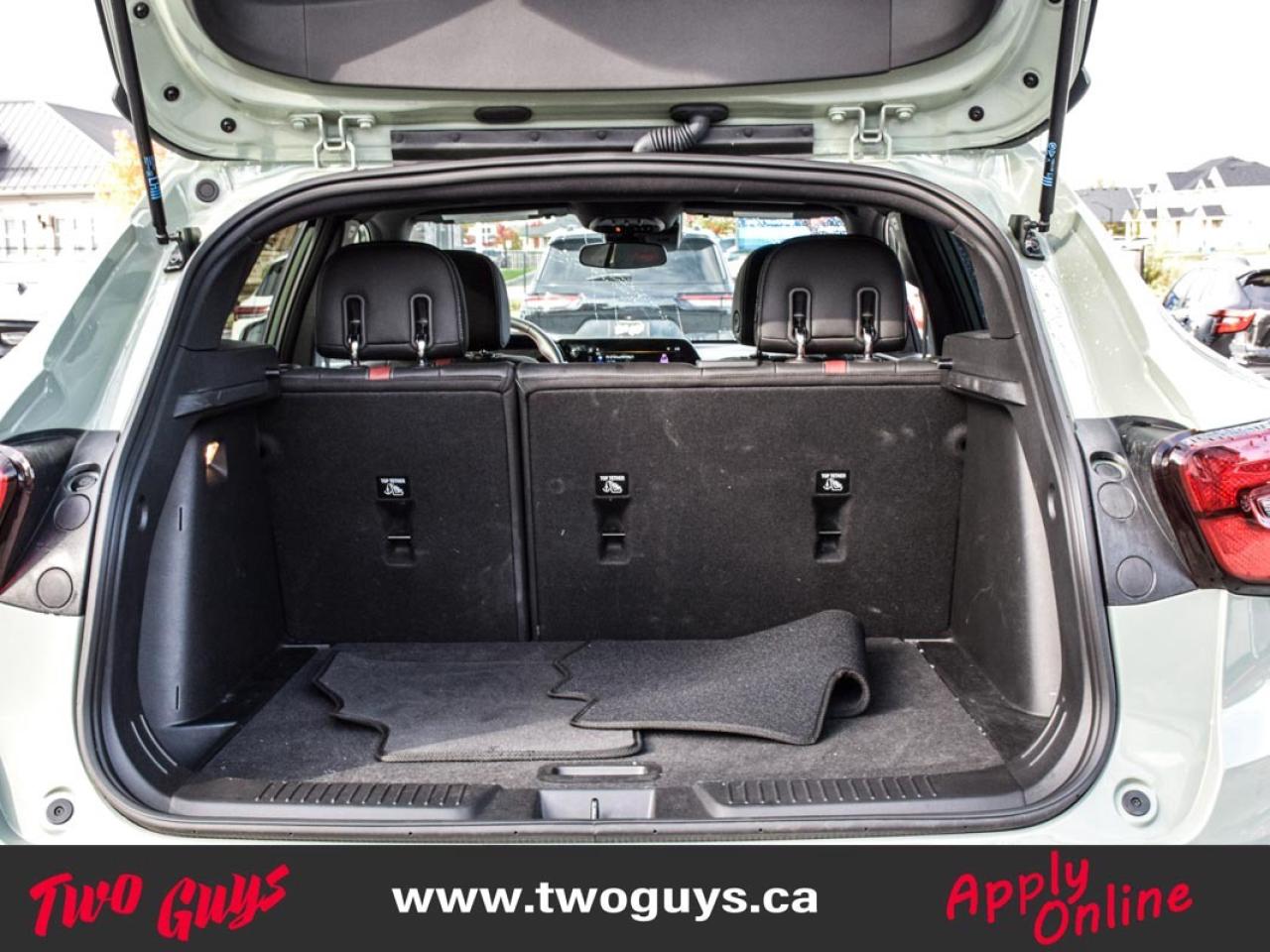 2024 Chevrolet Trax 2RS   Sunroof   Leather   Lease Return   Cacti Gre Photo