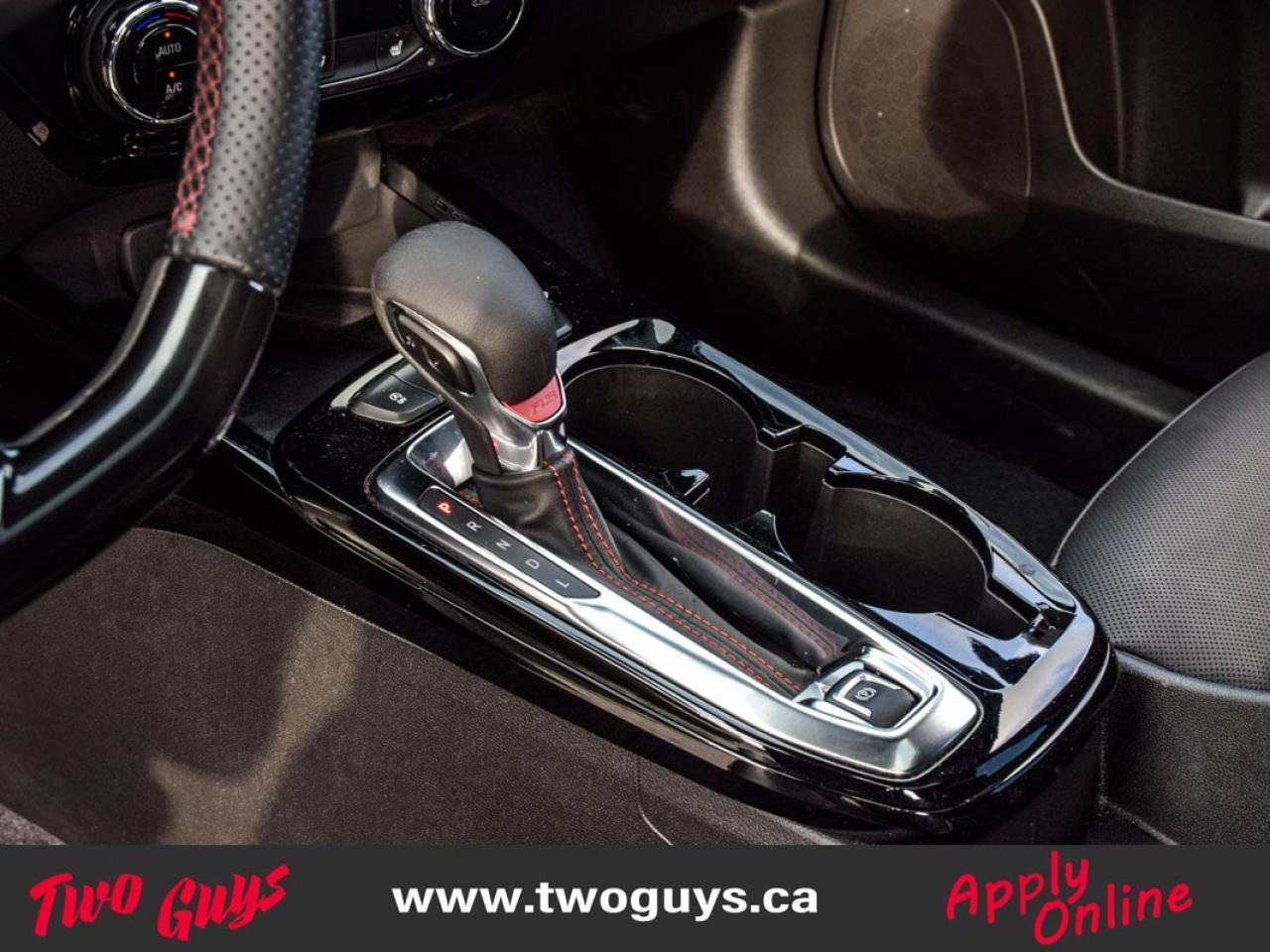 2024 Chevrolet Trax 2RS   Sunroof   Leather   Lease Return   Cacti Gre Photo