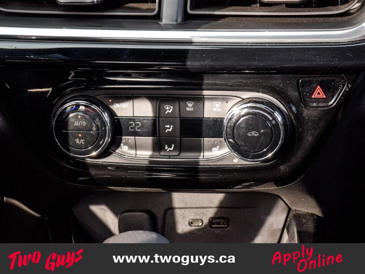 2024 Chevrolet Trax 2RS   Sunroof   Leather   Lease Return   Cacti Gre Photo