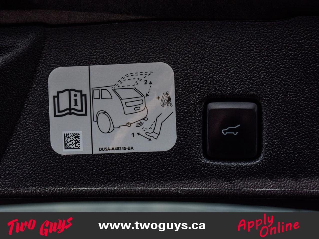 2020 Ford Escape SEL 1.5L FWD   New Tires   Nav   Leather Photo