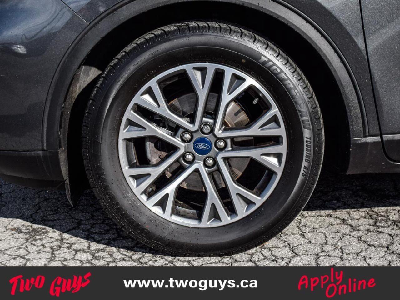 2020 Ford Escape SEL 1.5L FWD   New Tires   Nav   Leather Photo