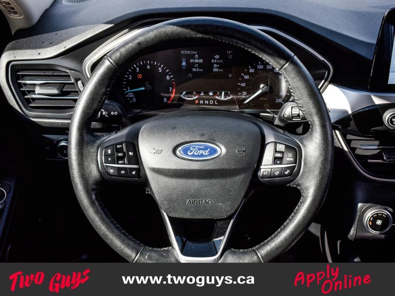 2020 Ford Escape SEL 1.5L FWD   New Tires   Nav   Leather Photo